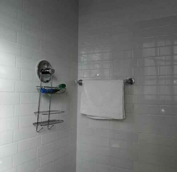 Quarto Estandar, Milenio Iii B&b