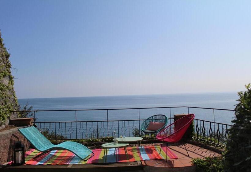 آپارتمان 1 خوابه با چشم‌انداز دریا, Conca Verde C21  Beach Front Little Villas Pool, Private Jacuzzi Sea View