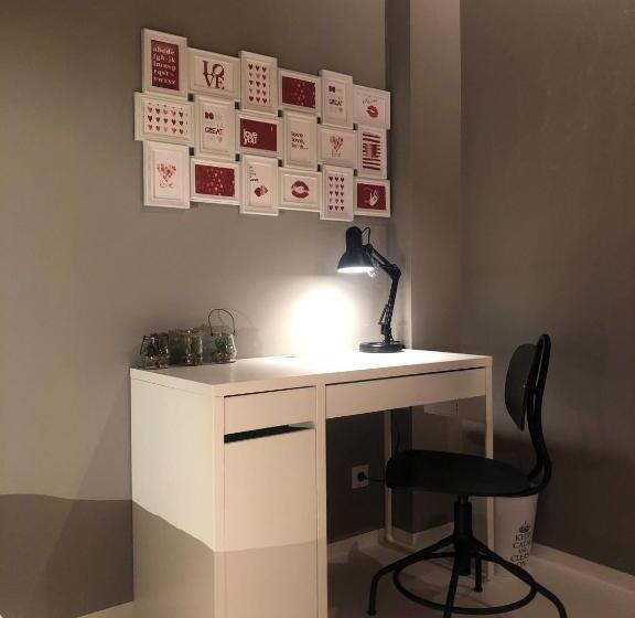غرفة قياسية, Guestroom By Farbgestalt