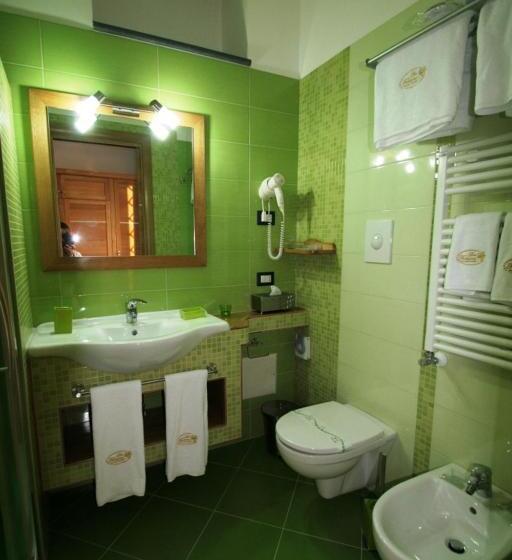 سوییت جونیور با چشم‌انداز دریا, B&b Dea Fortuna