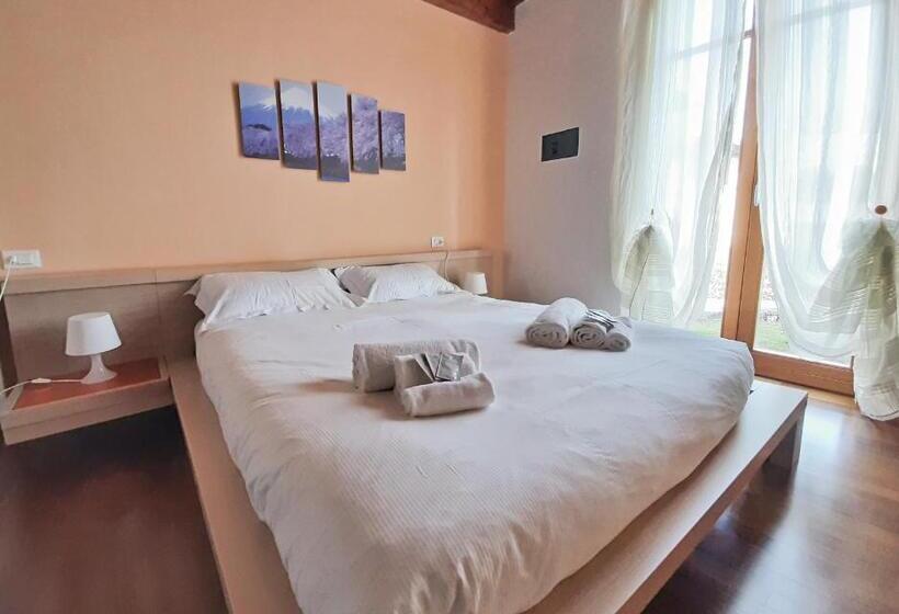 آپارتمان 1 خوابه همکف, Sakura House