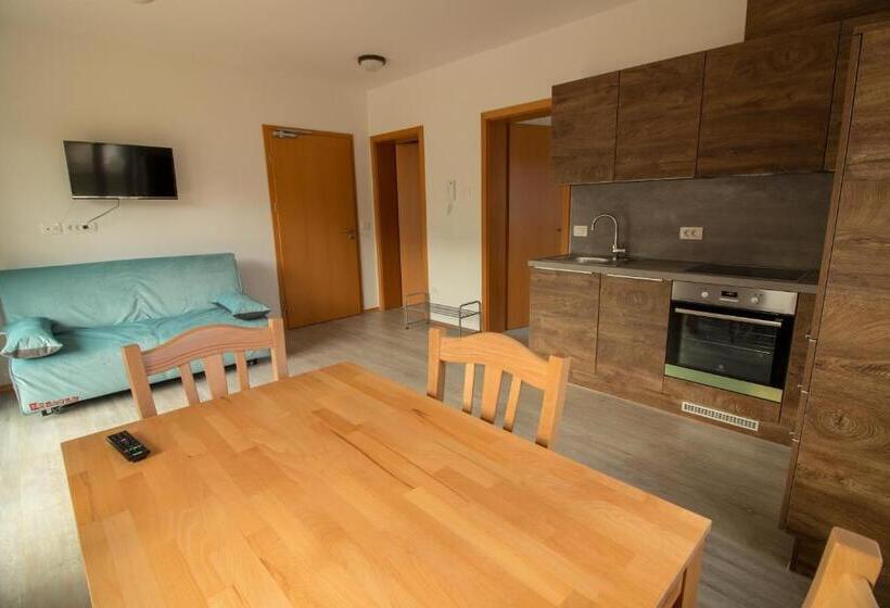 آپارتمان 1 خوابه همکف, Apartments & Rooms Pr  Skalovc