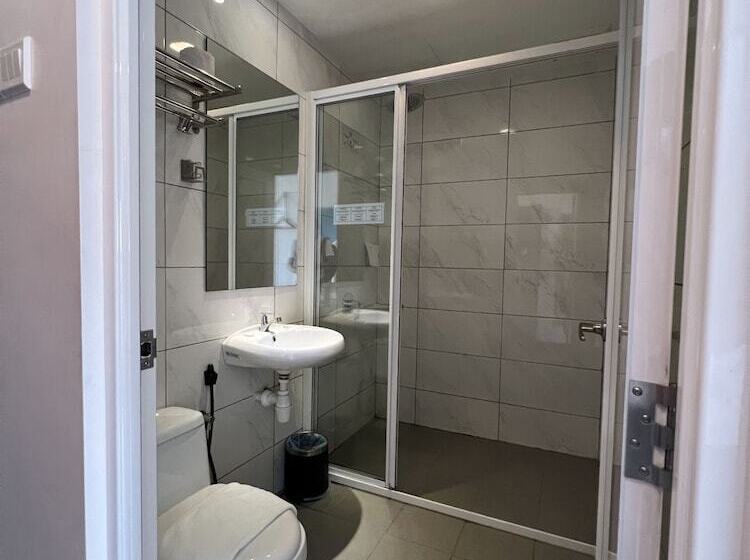 프리미엄 룸, Zone Hotels, Telok Panglima Garang
