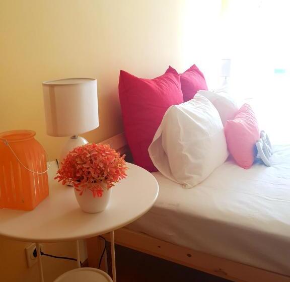 اتاق استاندارد با تراس, Downtown Guest House