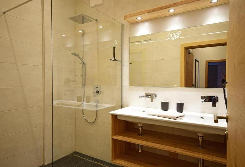 带1个卧室的带阳台的公寓, Waidmannsruh Appartements