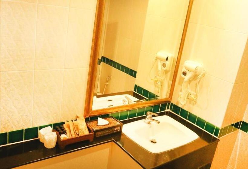 Полулюкс, Aiyaree Place Hotel Sha Plus