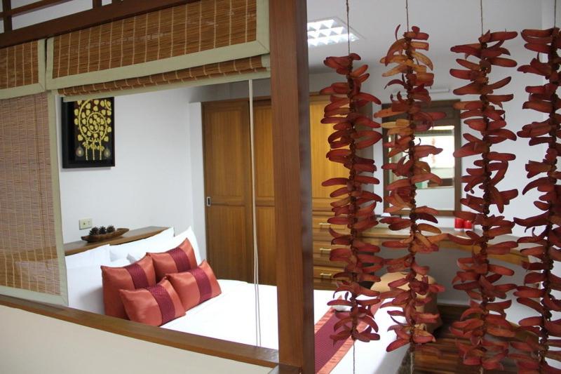اتاق اجرایی, B.s. Court Hotel Sathorn