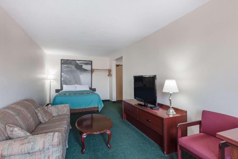 Suite Llit King, Embassy Suites San Antonio Riverwalk Downtown