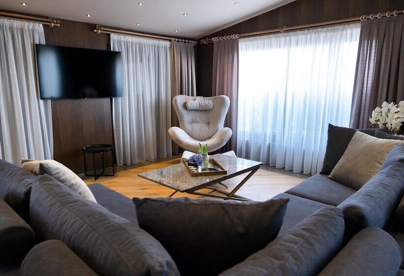 سوئیت پرزیدنت, Espina