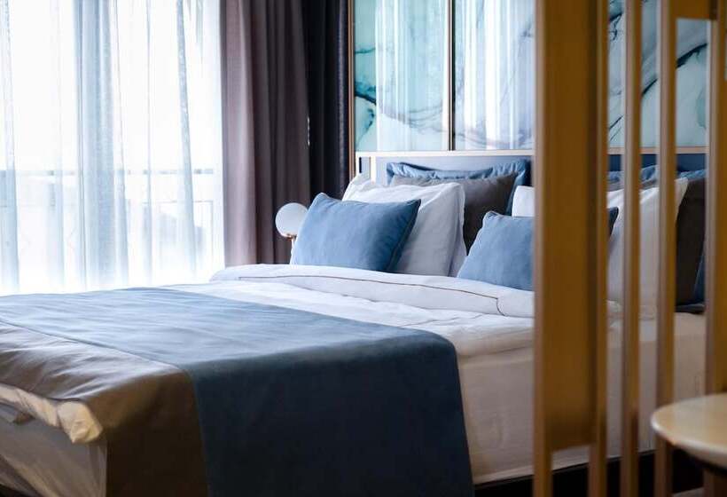 سوئیت پرزیدنت, Espina