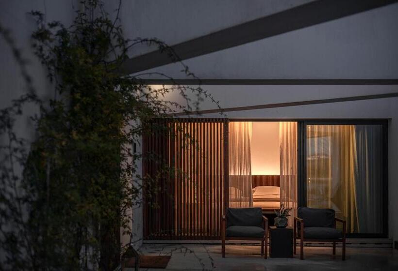 جناح غرفتين نوم, L'and Vineyards