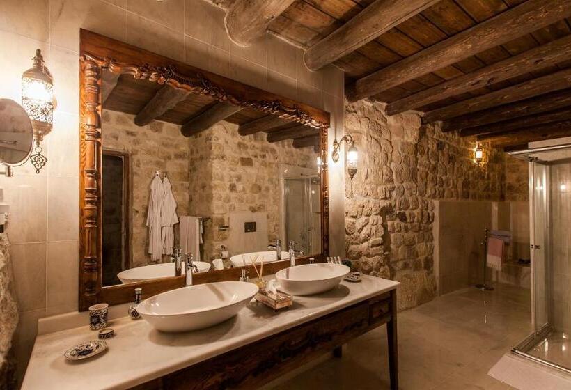Suite Pool View, Yunak Evleri Cappadocia