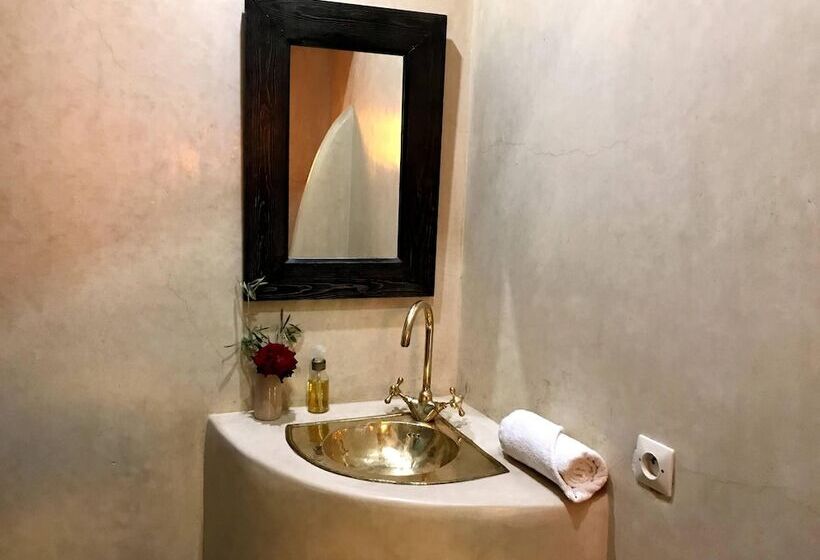 اتاق لوکس, Riad Dar Zaman