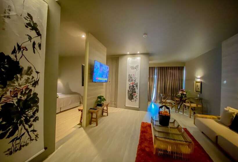 سوییت اجرایی, Sino House Phuket Hotel   Sha Plus