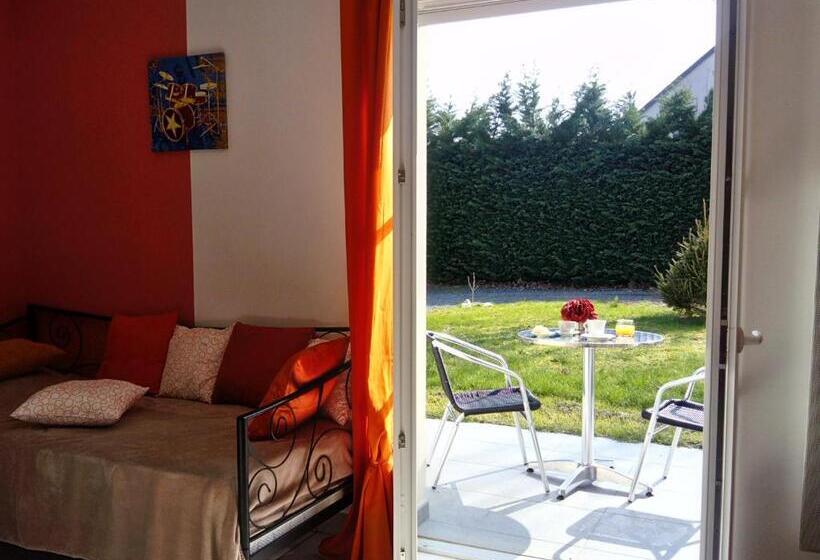 舒适三人间, Chambres Et Tables D Hotes  O Doux Matins  Aux Portes De Chinon