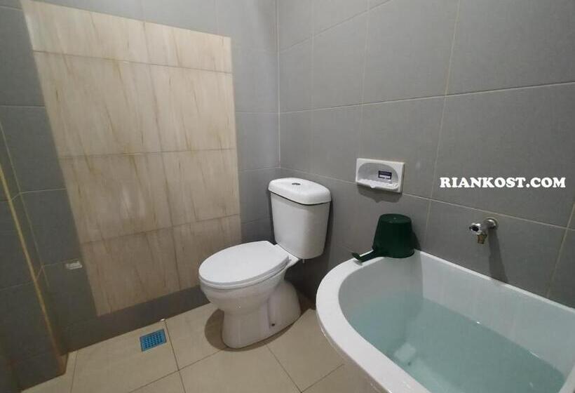 Standard Enkelrum, Rian Kost   Hotel Penginapan Murah Pusat Kota Palembang