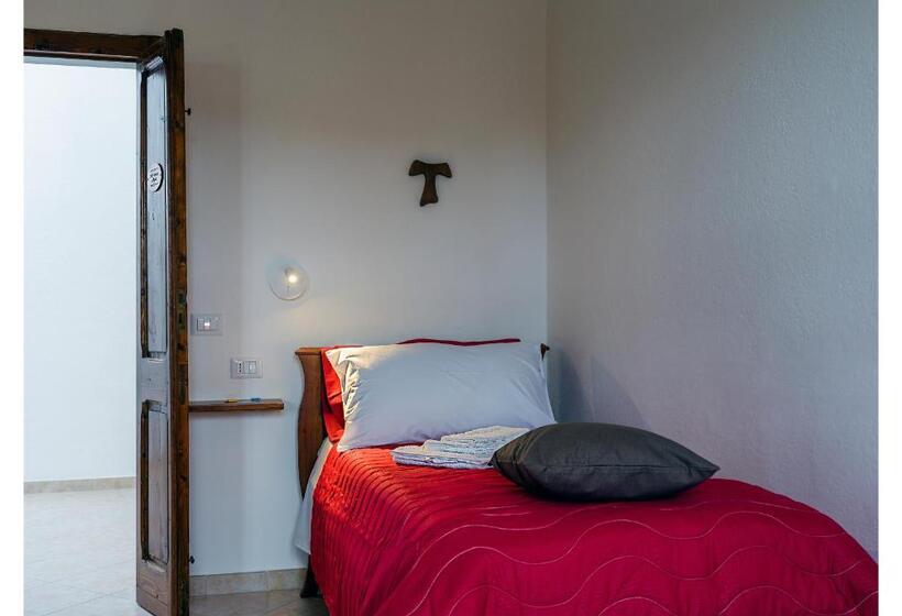 اتاق استاندارد یک نفره, Monastero Santa Chiara Guest House