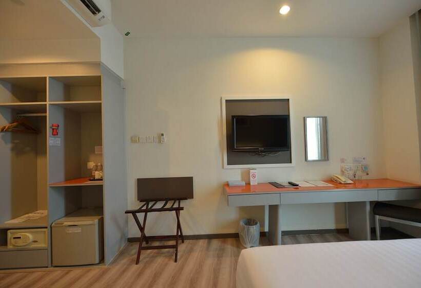اتاق سوپریور با چشم‌انداز شهر, Abell Hotel Kuching