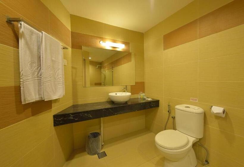 اتاق لوکس خانوادگی, Abell Hotel Kuching