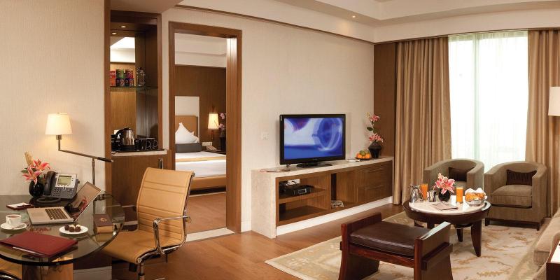 سوییت اجرایی, Crowne Plaza New Delhi Okhla, An Ihg