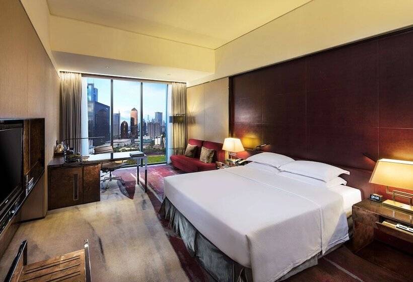Номер Deluxe Кровать Кинг, Hilton Guangzhou Tianhe