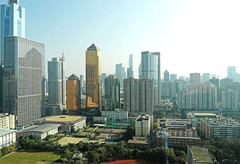 Номер Deluxe, Hilton Guangzhou Tianhe