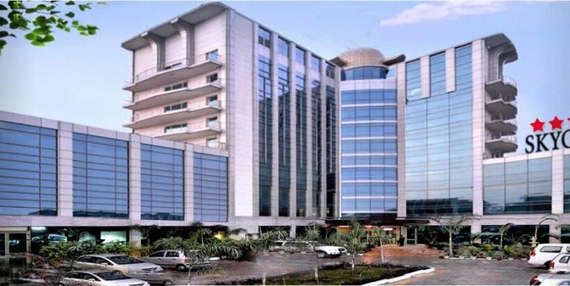 سوئیت پریمیوم, Skycity Hotel Gurgaon