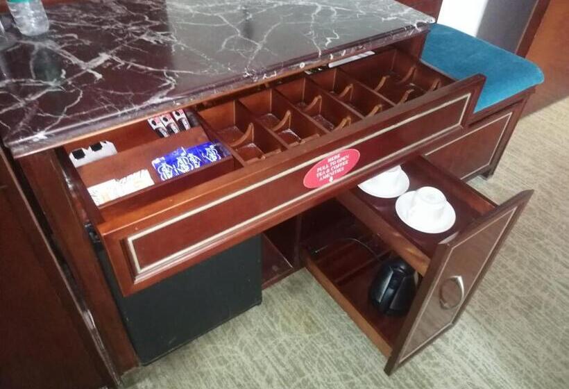 سوئیت رویال, Skycity Hotel Gurgaon