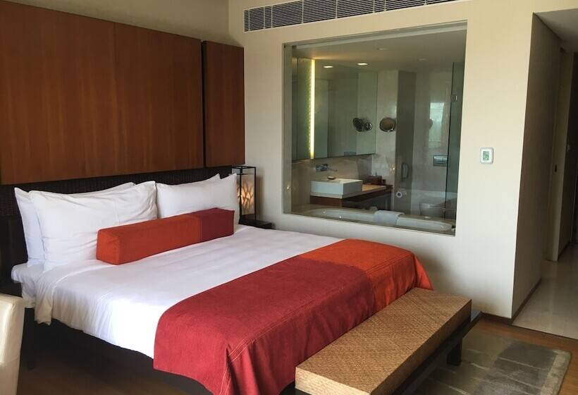 Premium Szoba, Vivanta Surajkund, Ncr