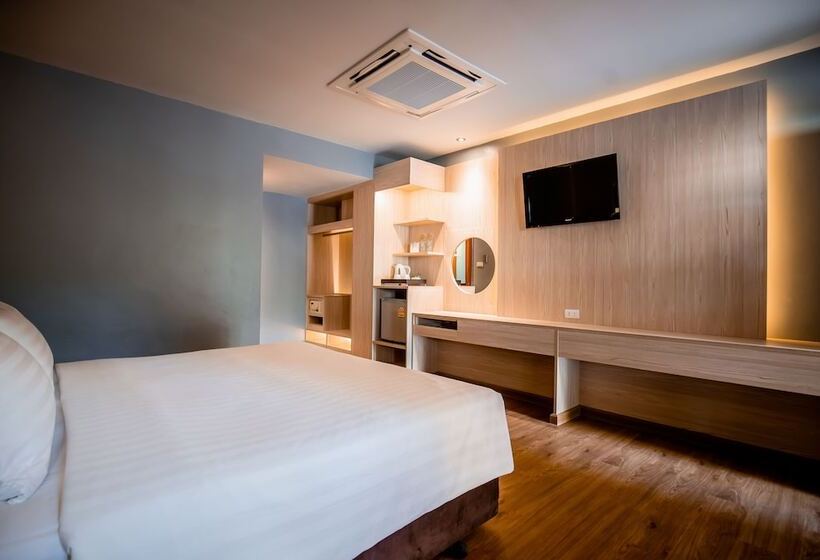 Номер Superior, Thanthip Beach Resort Patong