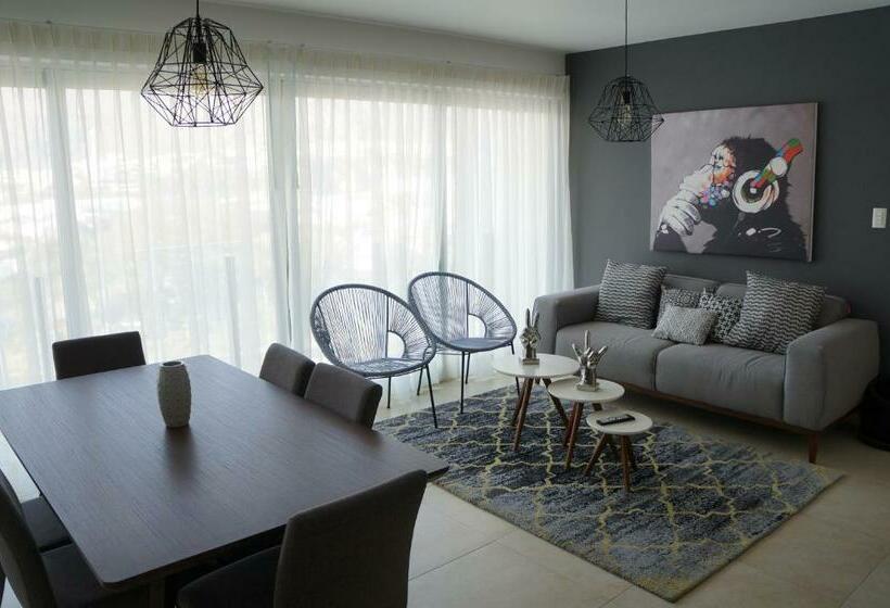 آپارتمان 2 خوابه, Metropolitan Suites