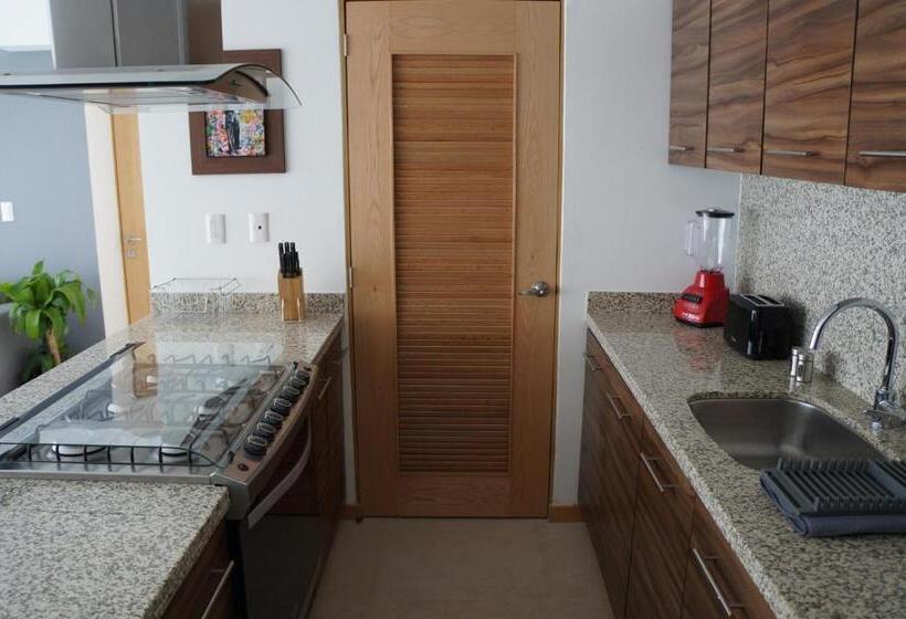 آپارتمان 2 خوابه, Metropolitan Suites