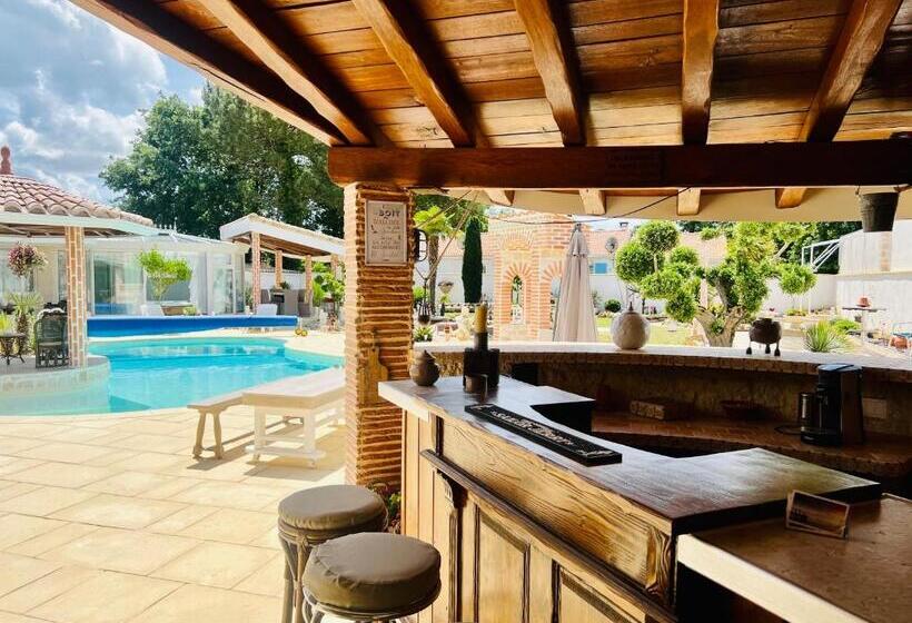 آپارتمان 1 خوابه, Le Mas Des Mathes, Chambres D Hôtes, Studios