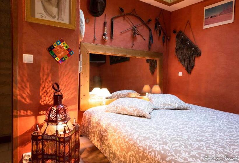 اتاق لوکس, Le Mas Des Mathes, Chambres D Hôtes, Studios