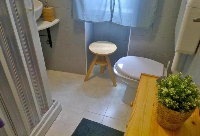 اتاق استاندارد سه نفره, Agorà Rooms