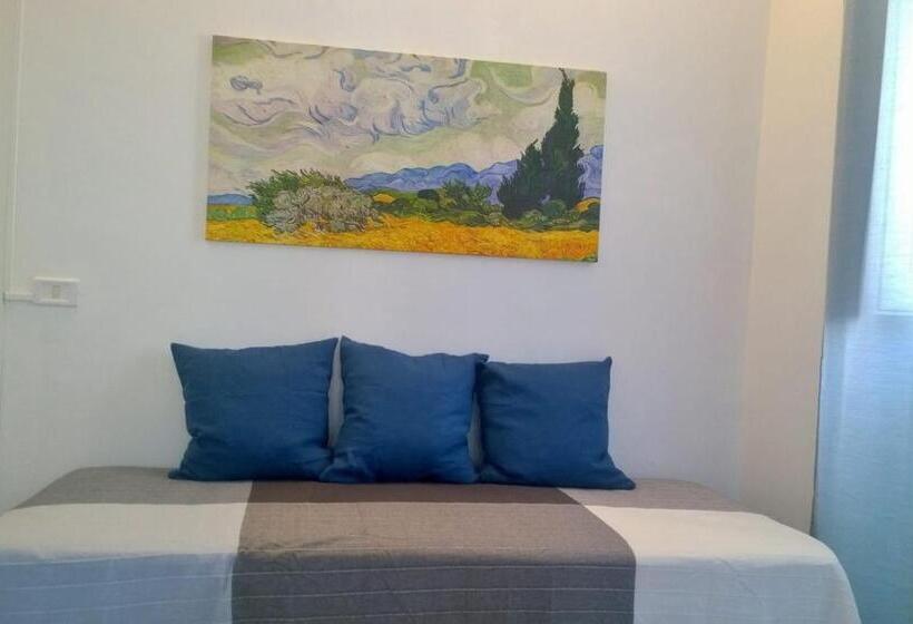 اتاق استاندارد سه نفره, Agorà Rooms