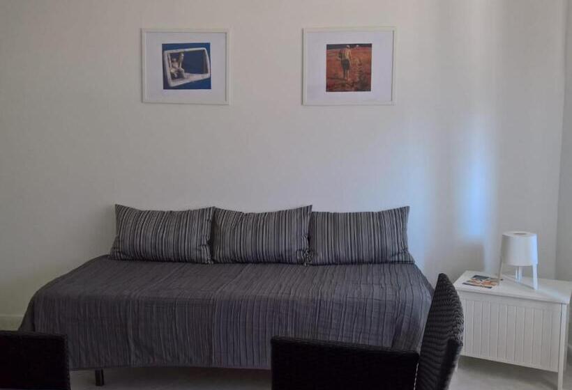 اتاق خانوادگی, Agorà Rooms