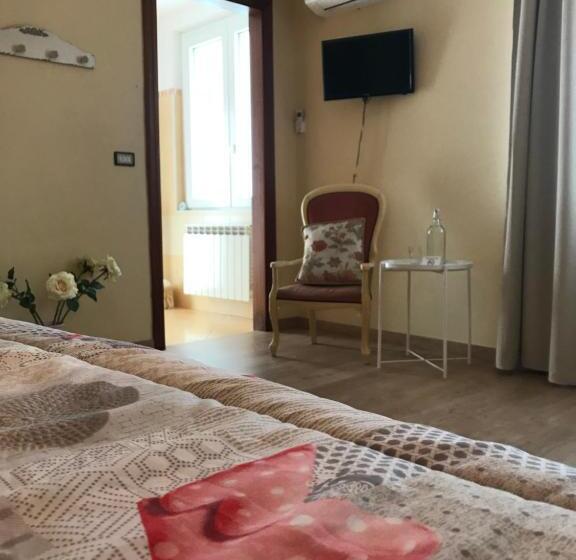 اتاق استاندارد با وان آب گرم, B&b Red Village