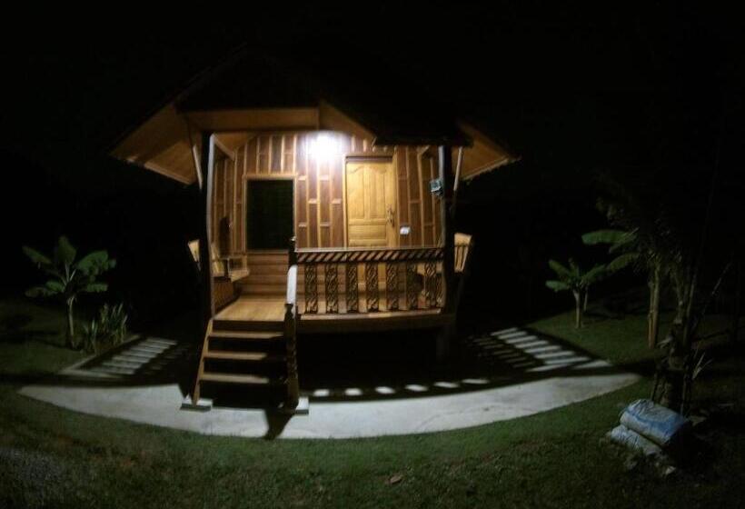 بانگلوی لوکس, Jing Jo Boutique Bungalow