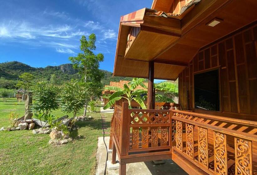بانگلوی لوکس, Jing Jo Boutique Bungalow