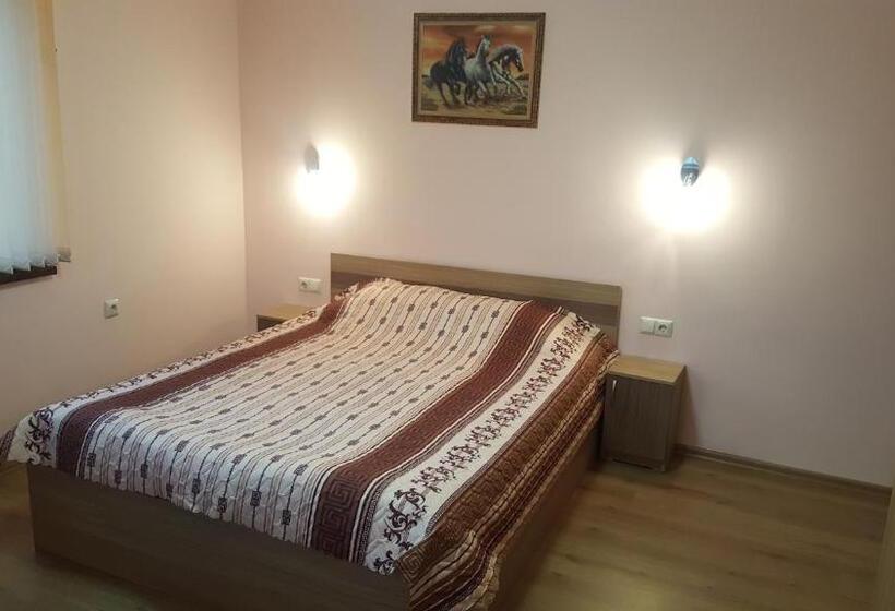 Номер Стандарт с Балконом, Chilingirovata Kashta
