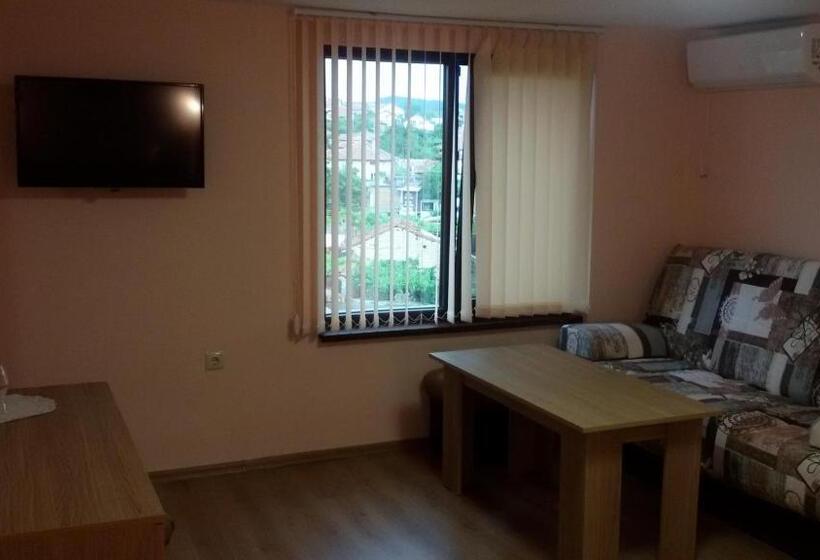 Номер Стандарт, Chilingirovata Kashta