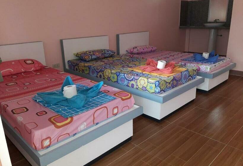 Трехместный Номер Базовый, Cubby S Guesthouse