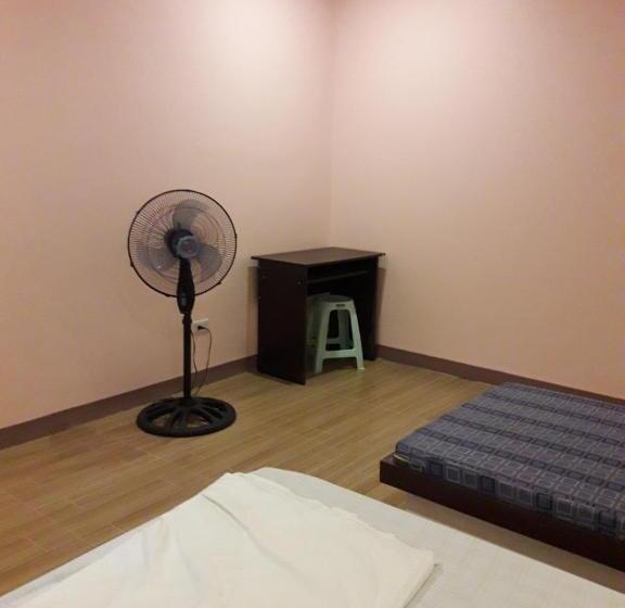Трехместный Номер Базовый, Cubby S Guesthouse