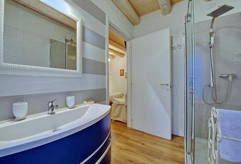 اتاق سوپریور چهار تخته, Villa Rossella Rooms