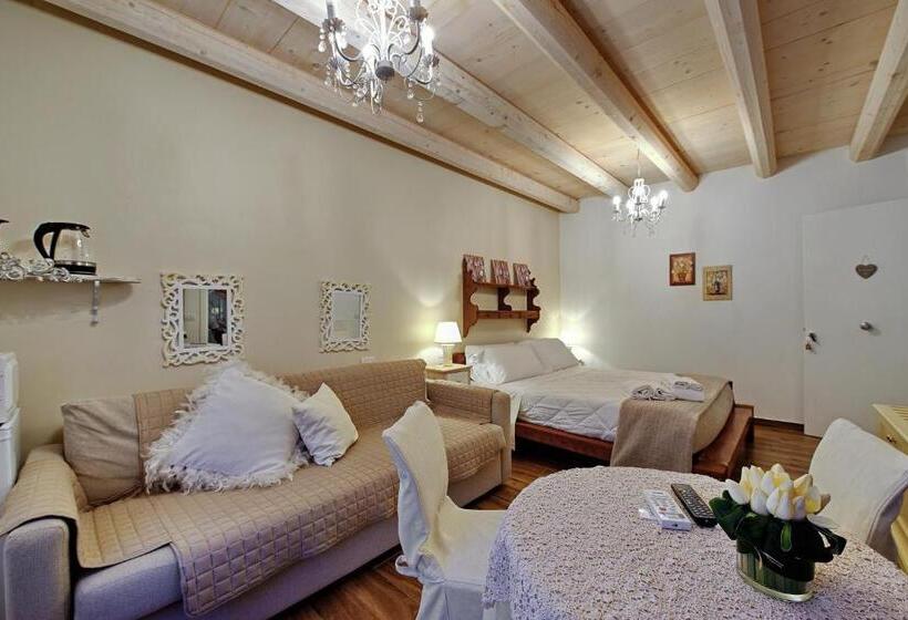 اتاق سوپریور چهار تخته, Villa Rossella Rooms