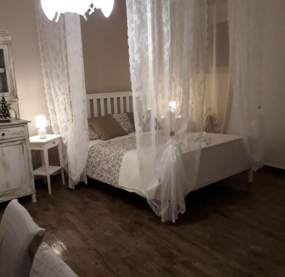استودیو خانوادگی, Villa Rossella Rooms