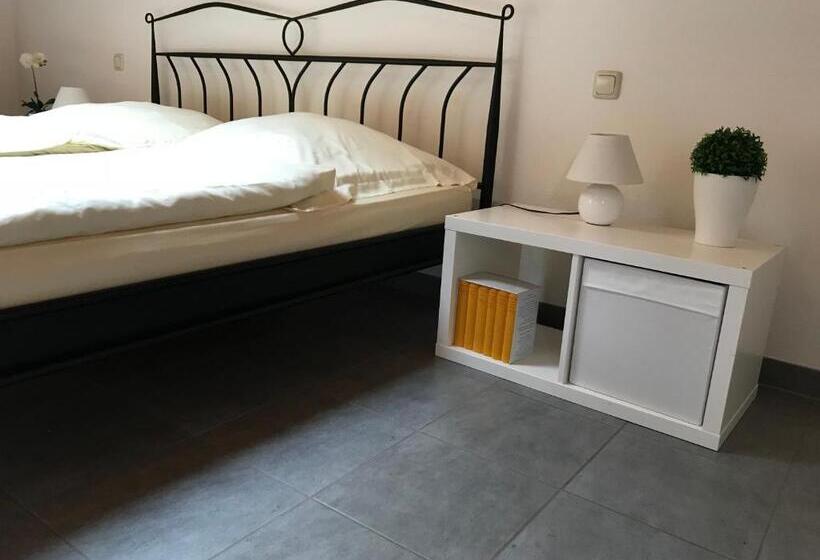 Апартаменты 1 Спальня, Gästehaus Steinmann Großes Gästezimmer