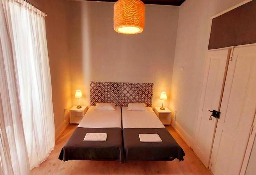 Standard room with outdoor bath, Hostel A Casa Da árvore