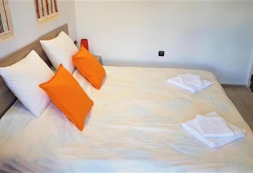 デラックスルーム, Arts Guest House  Beautiful Villa For 6 Persons